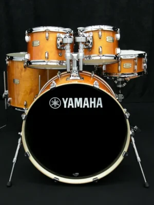 Autentický YAMAHA Stage Custom Birch BD22, T10, 12, F16, SD14